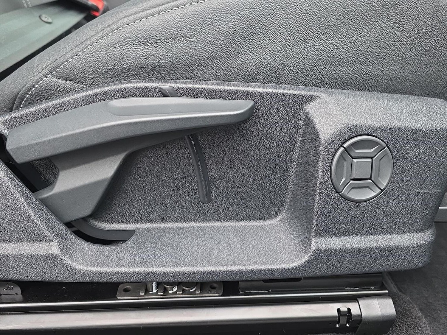 Used Audi Q4 e-tron 2025 for sale - 77492342: Photo 30