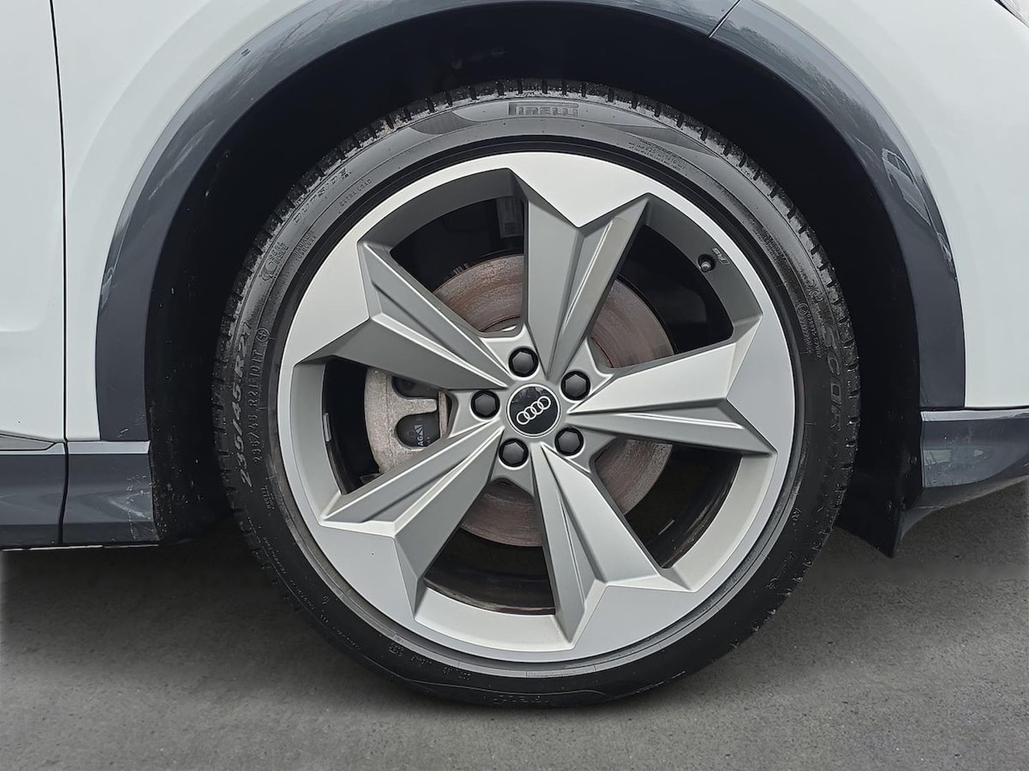 Used Audi Q4 e-tron 2025 for sale - 77492342: Photo 6