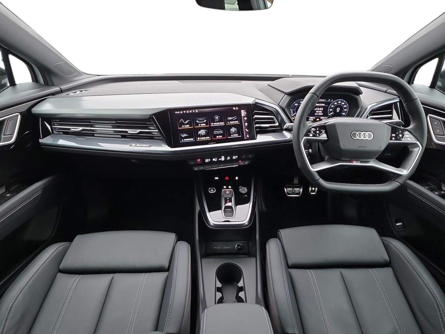 Used Audi Q4 e-tron 2025 for sale - 77492342: Photo 8