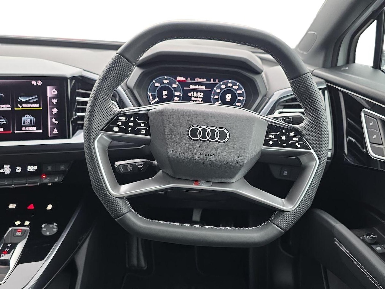 Used Audi Q4 e-tron 2025 for sale - 77492342: Photo 9