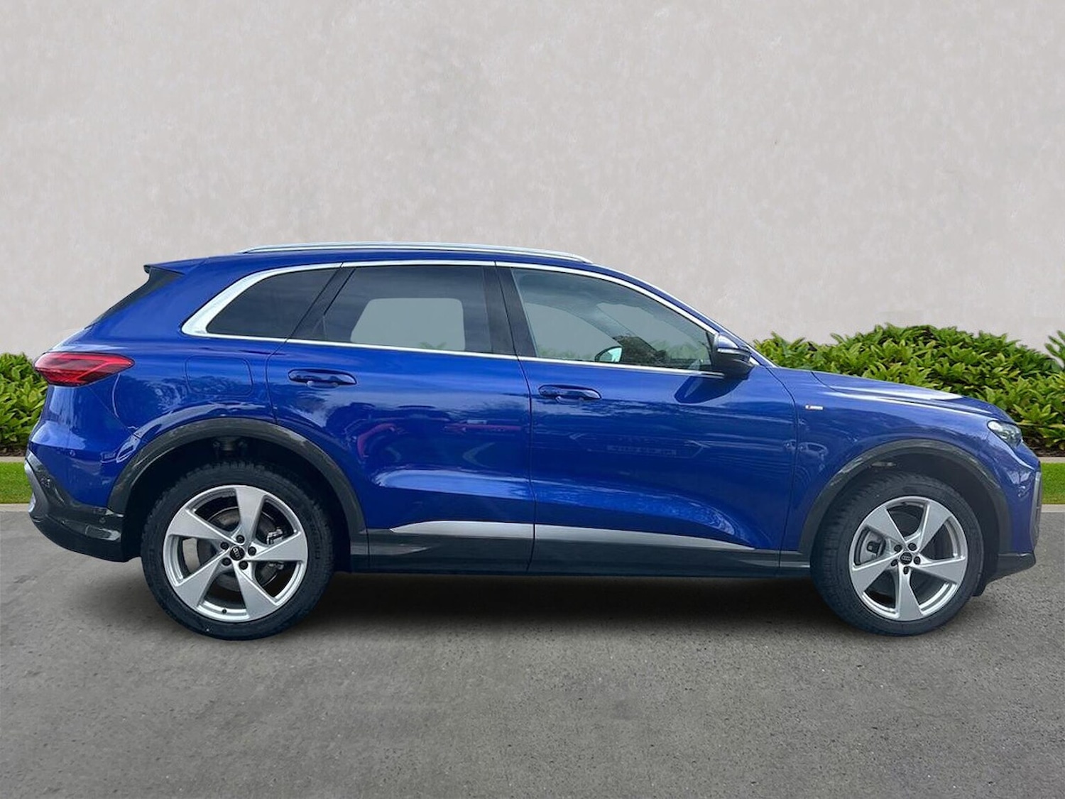 Used Audi Q5 2025 for sale - 76693400: Photo 3