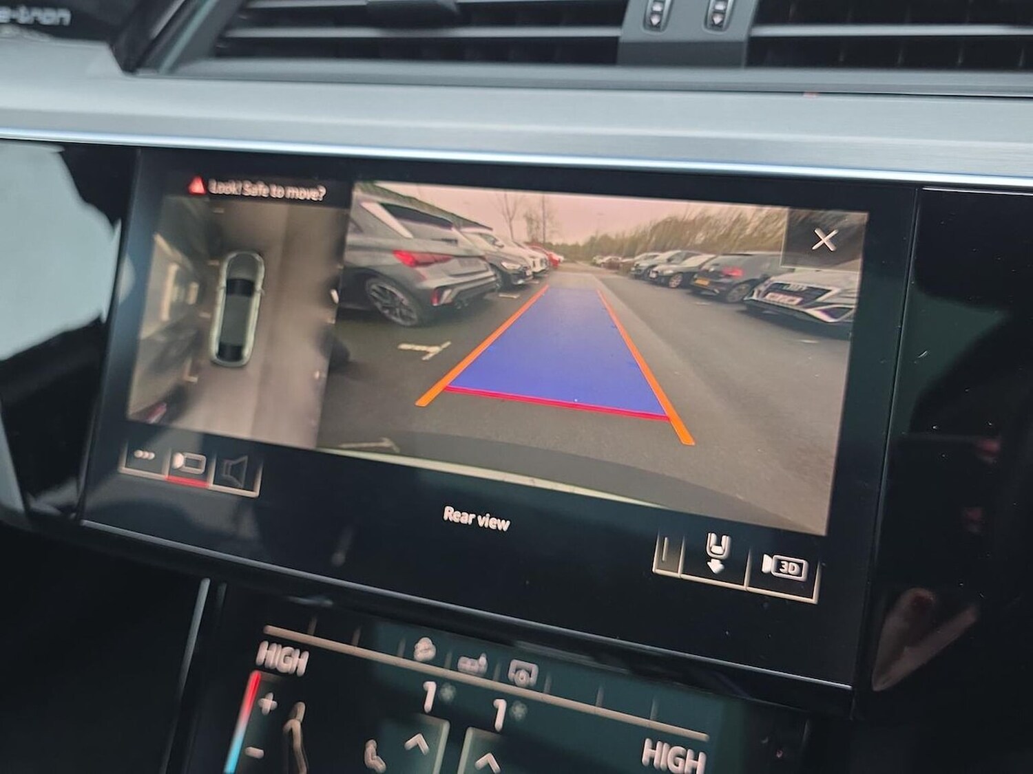 Used Audi e-tron 2021 for sale - 77492334: Photo 23