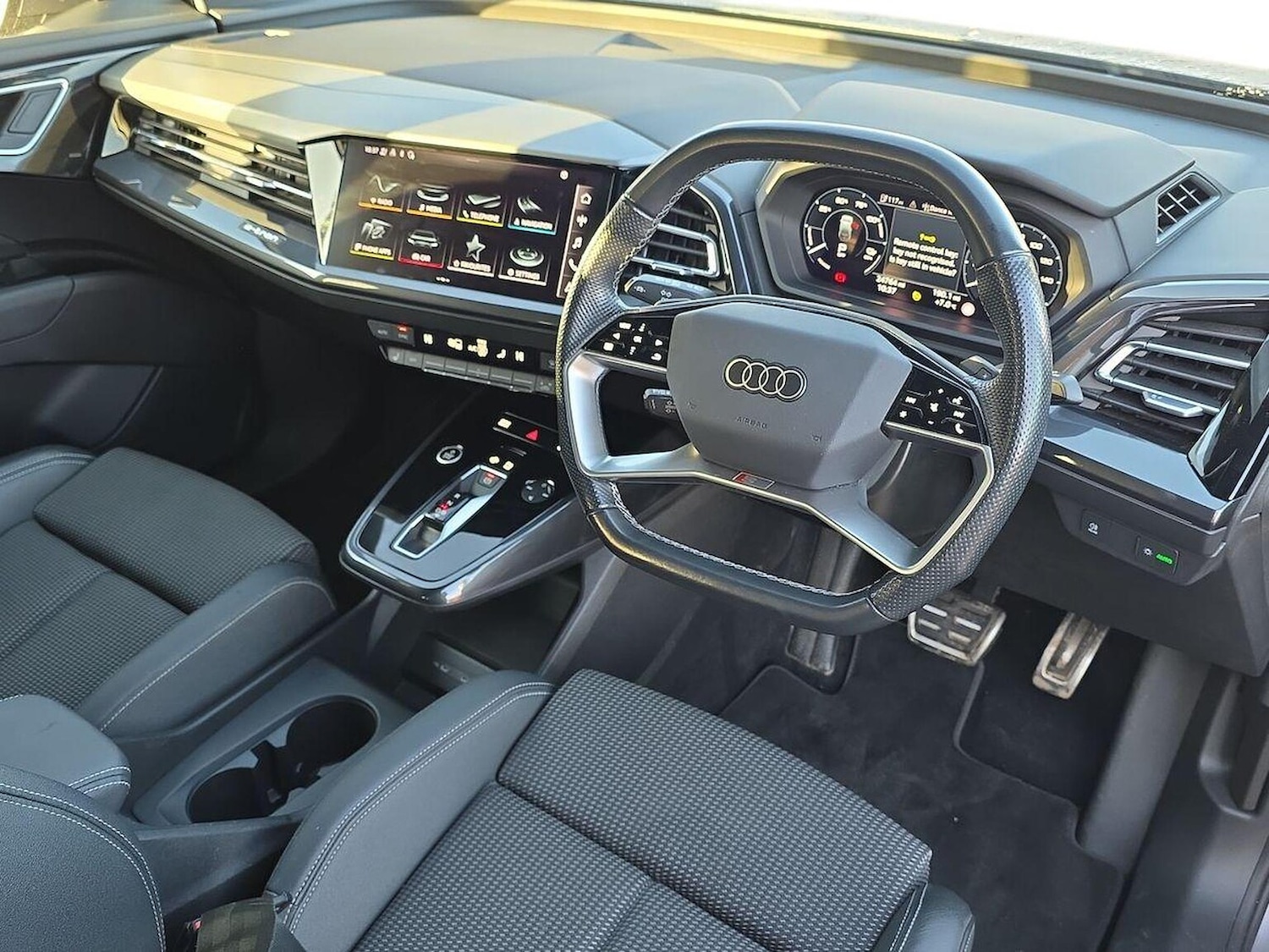 Used Audi Q4 e-tron 2022 for sale - 76748416: Photo 15