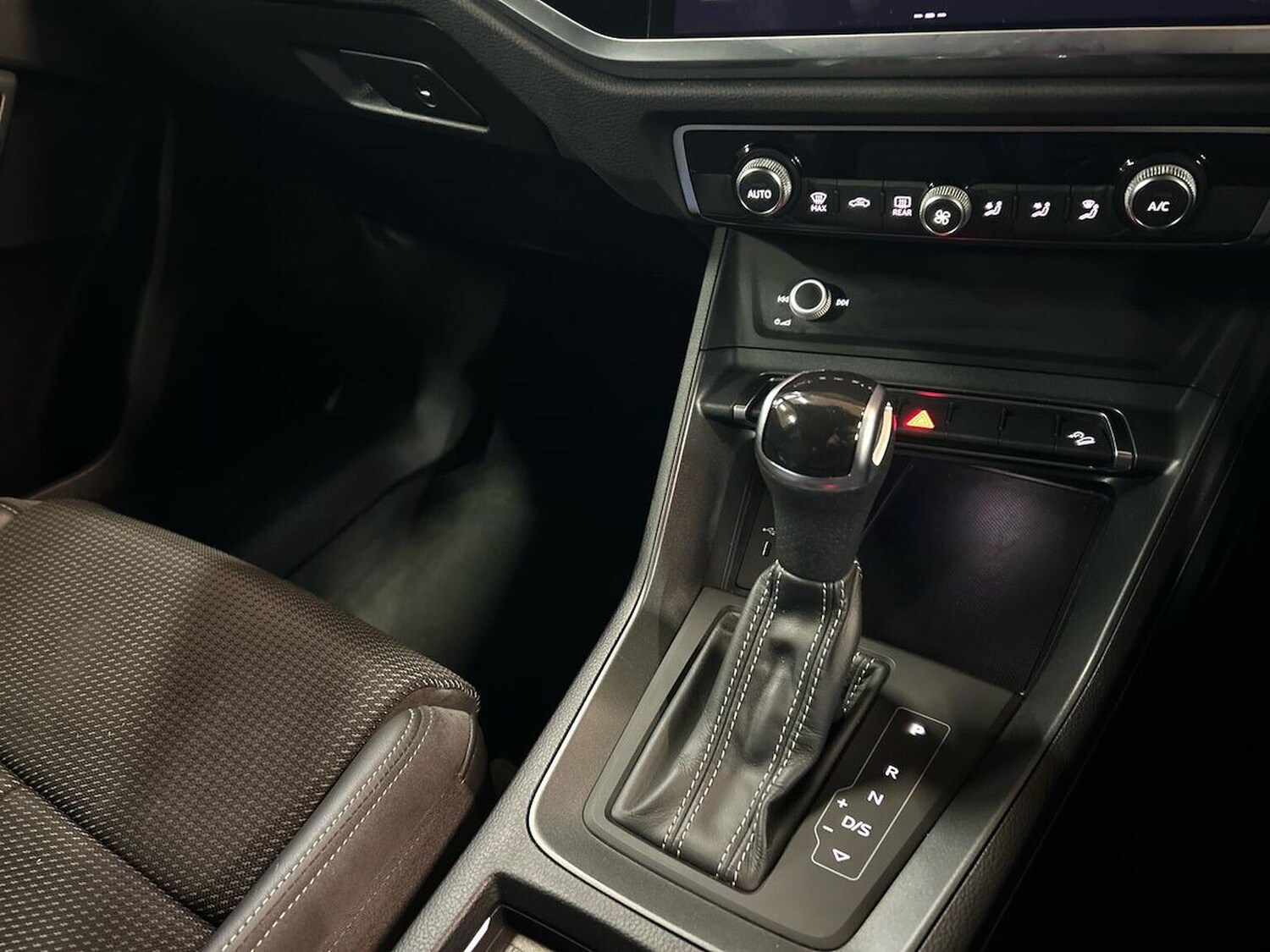 Used Audi Q3 2021 for sale - 76477289: Photo 13