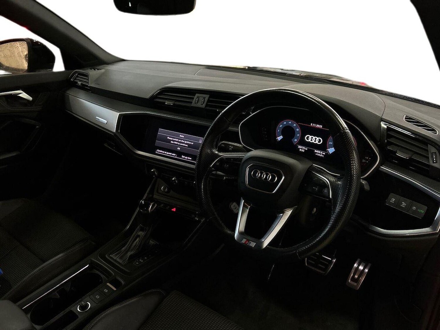 Used Audi Q3 2021 for sale - 76477289: Photo 15