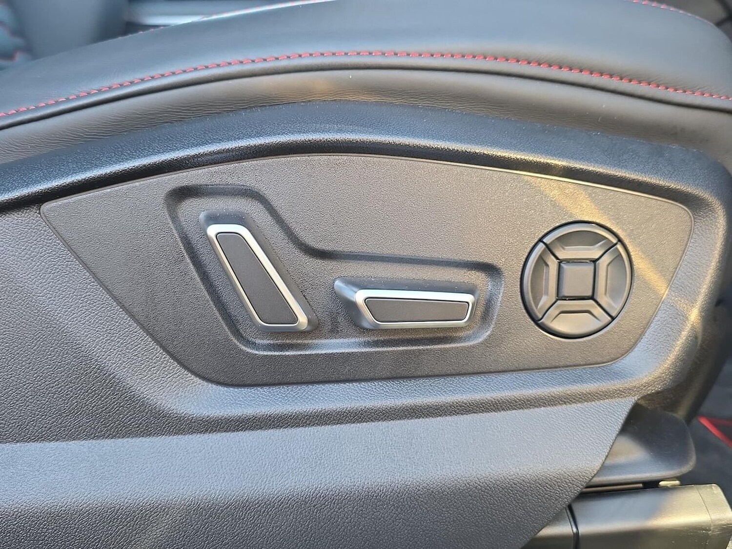 Used Audi RS Q8 2025 for sale - 77492352: Photo 30