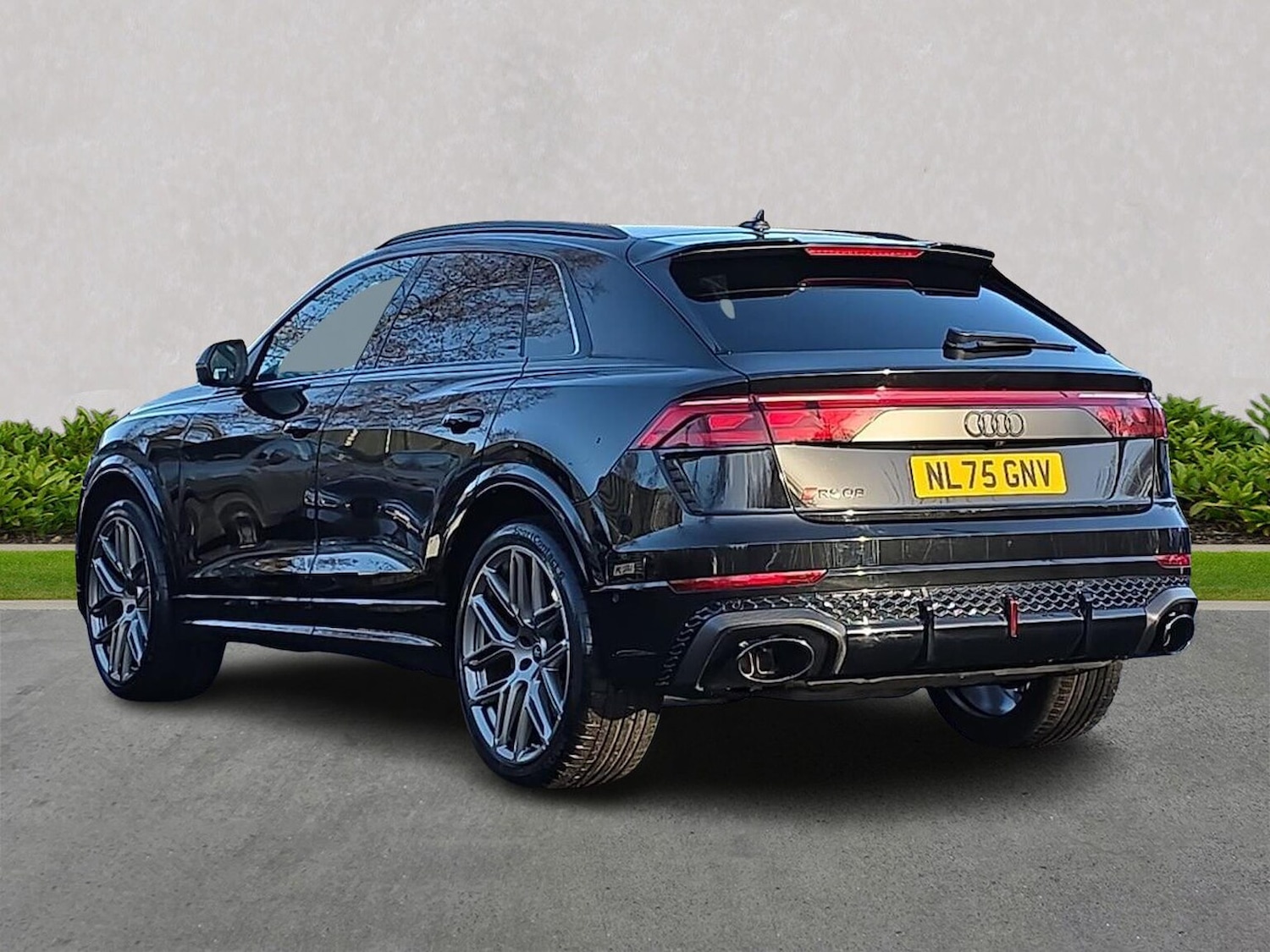 Used Audi RS Q8 2025 for sale - 77803451: Photo 2