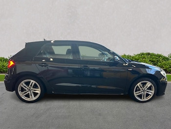 Used Audi A1 2022 for sale - 76402387: Photo