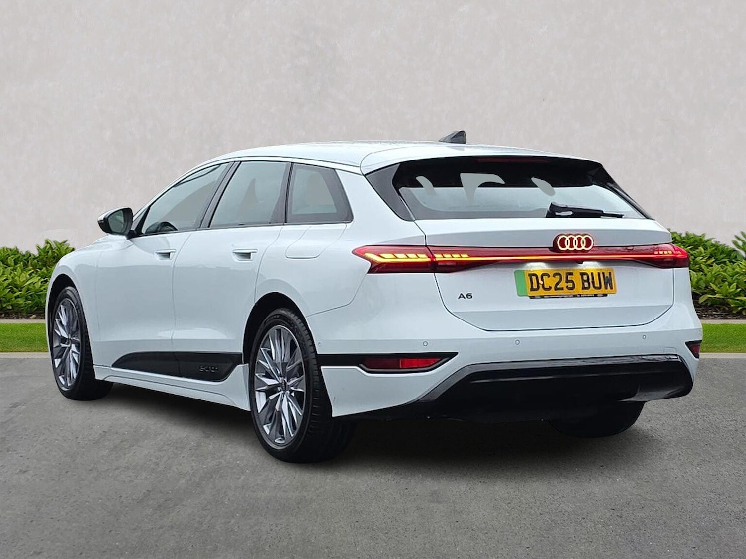 Used Audi A6 2025 for sale - 77802117: Photo 2