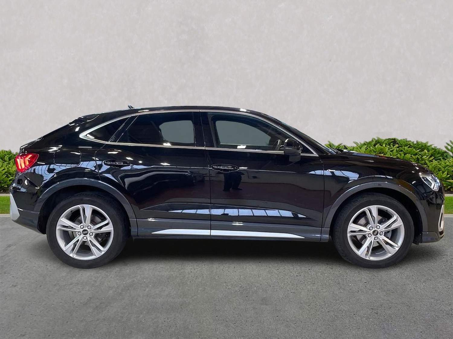 Used Audi Q3 2024 for sale - 78194117: Photo 5