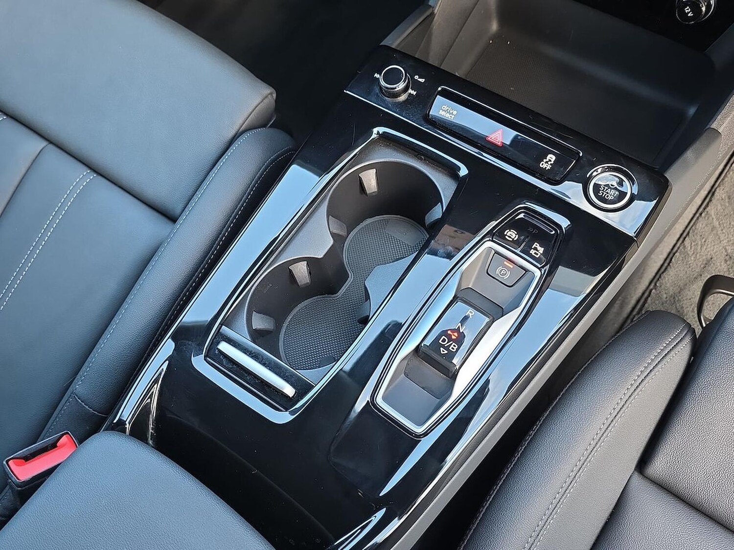 Used Audi Q6 e-tron 2025 for sale - 78194017: Photo 15