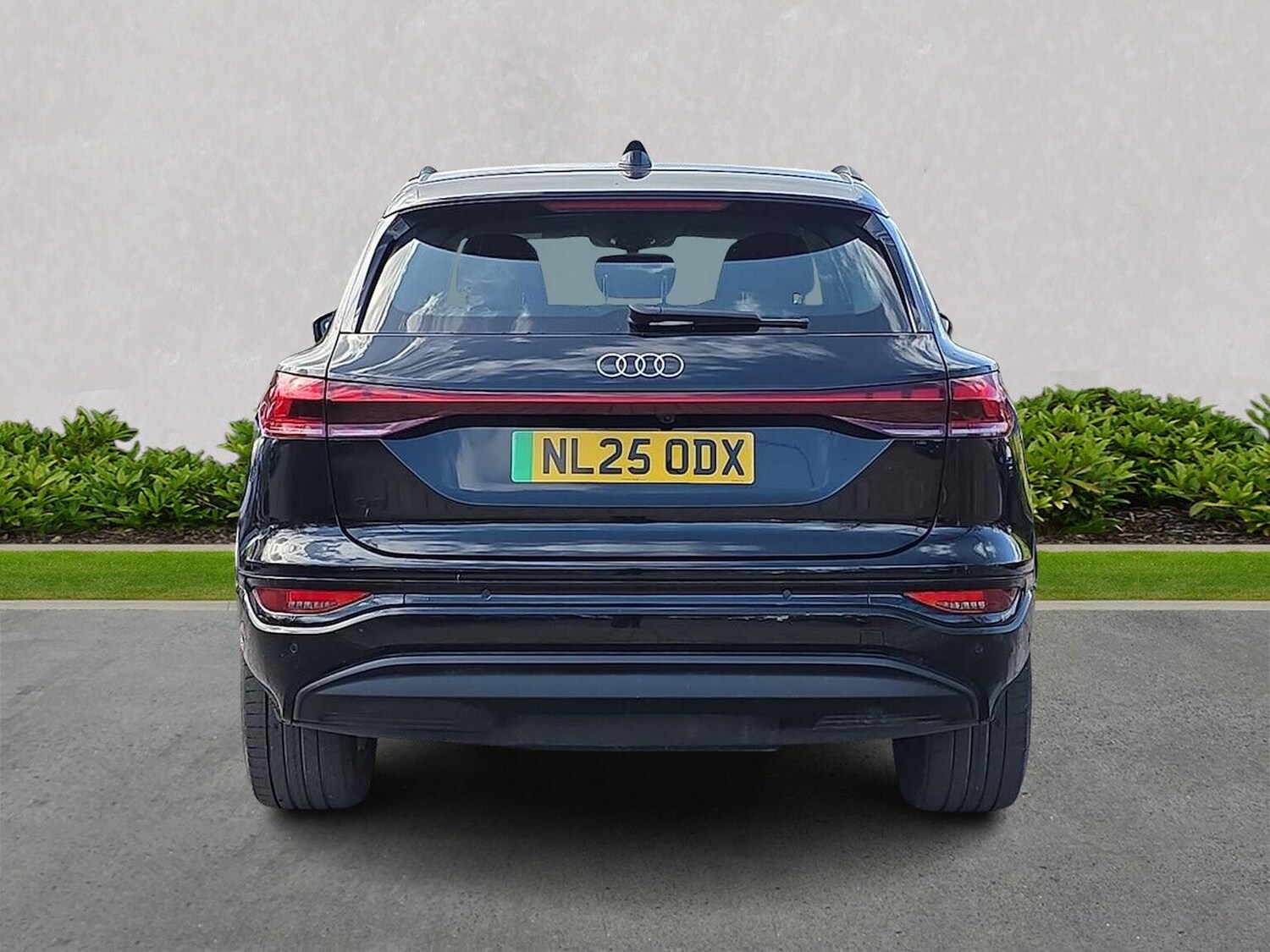 Used Audi Q6 e-tron 2025 for sale - 78194017: Photo 6