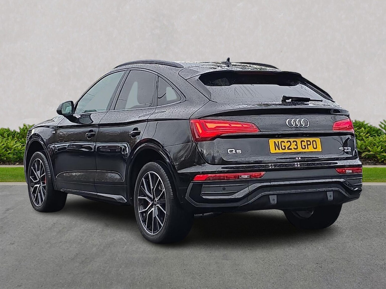 Used Audi Q5 2023 for sale - 76719314: Photo 2