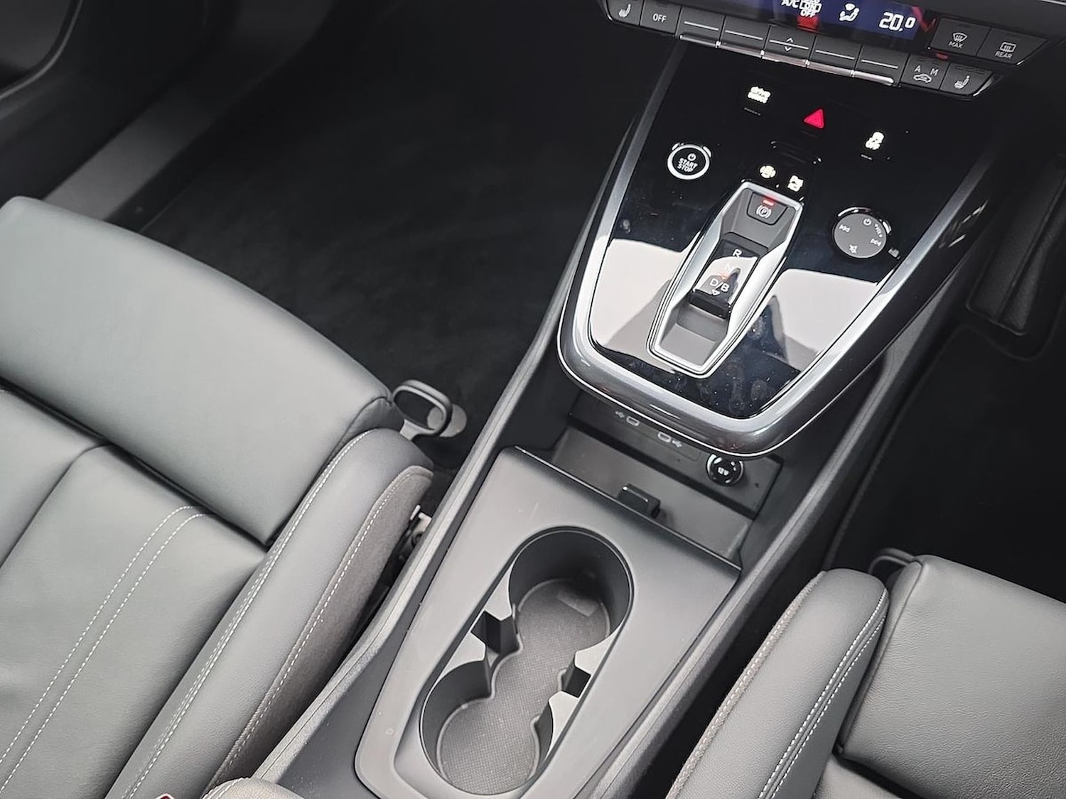 Used Audi Q4 e-tron 2025 for sale - 76492430: Photo 13