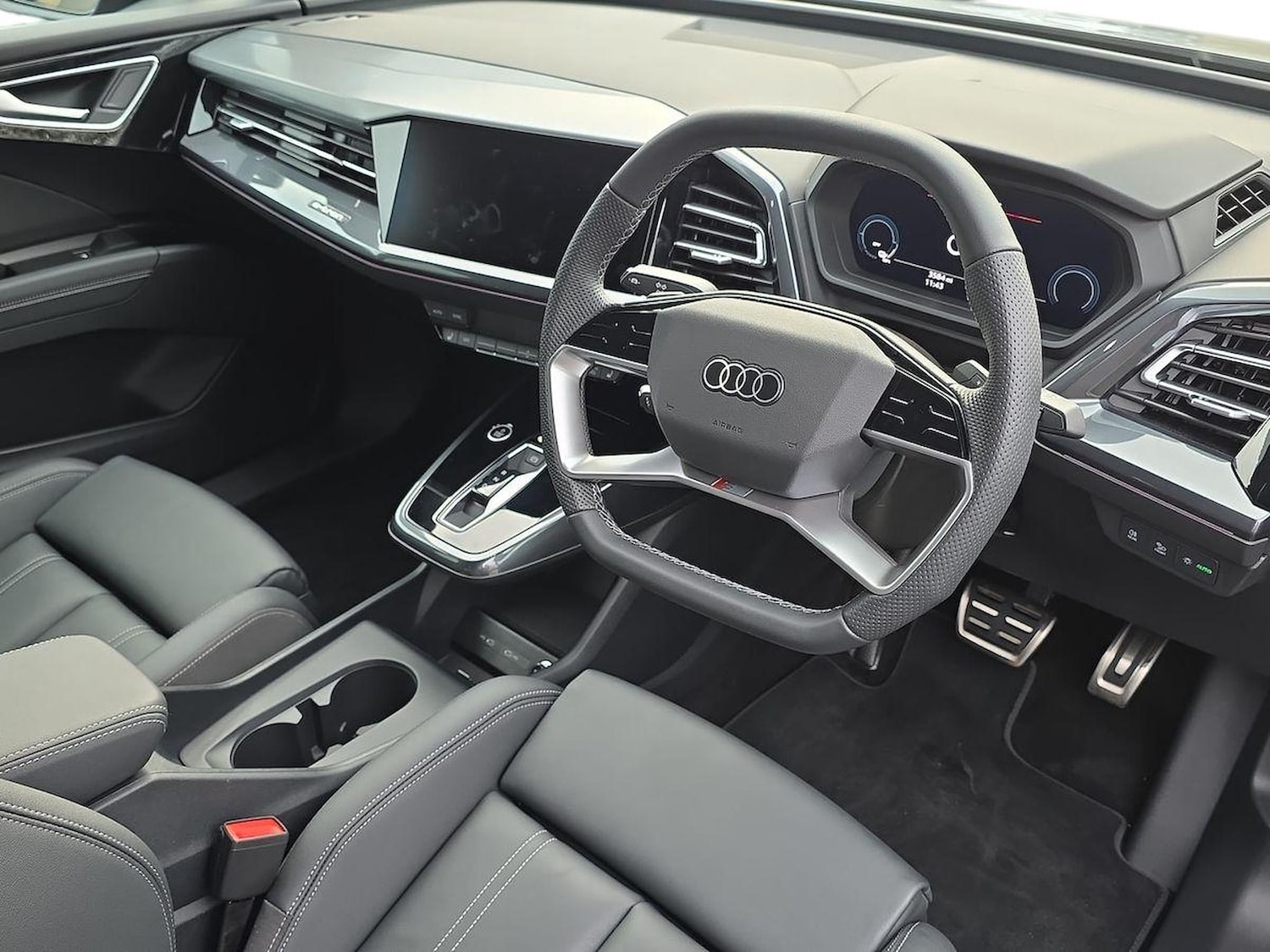 Used Audi Q4 e-tron 2025 for sale - 76492430: Photo 15