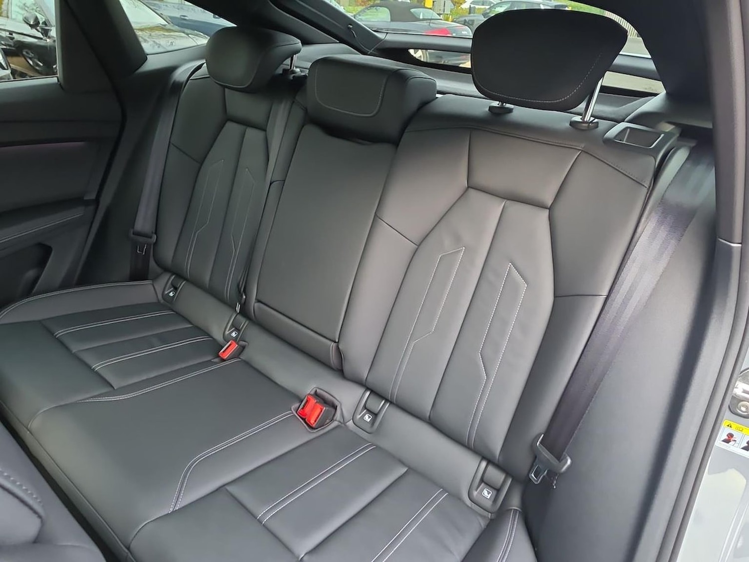 Used Audi Q4 e-tron 2025 for sale - 76492430: Photo 16