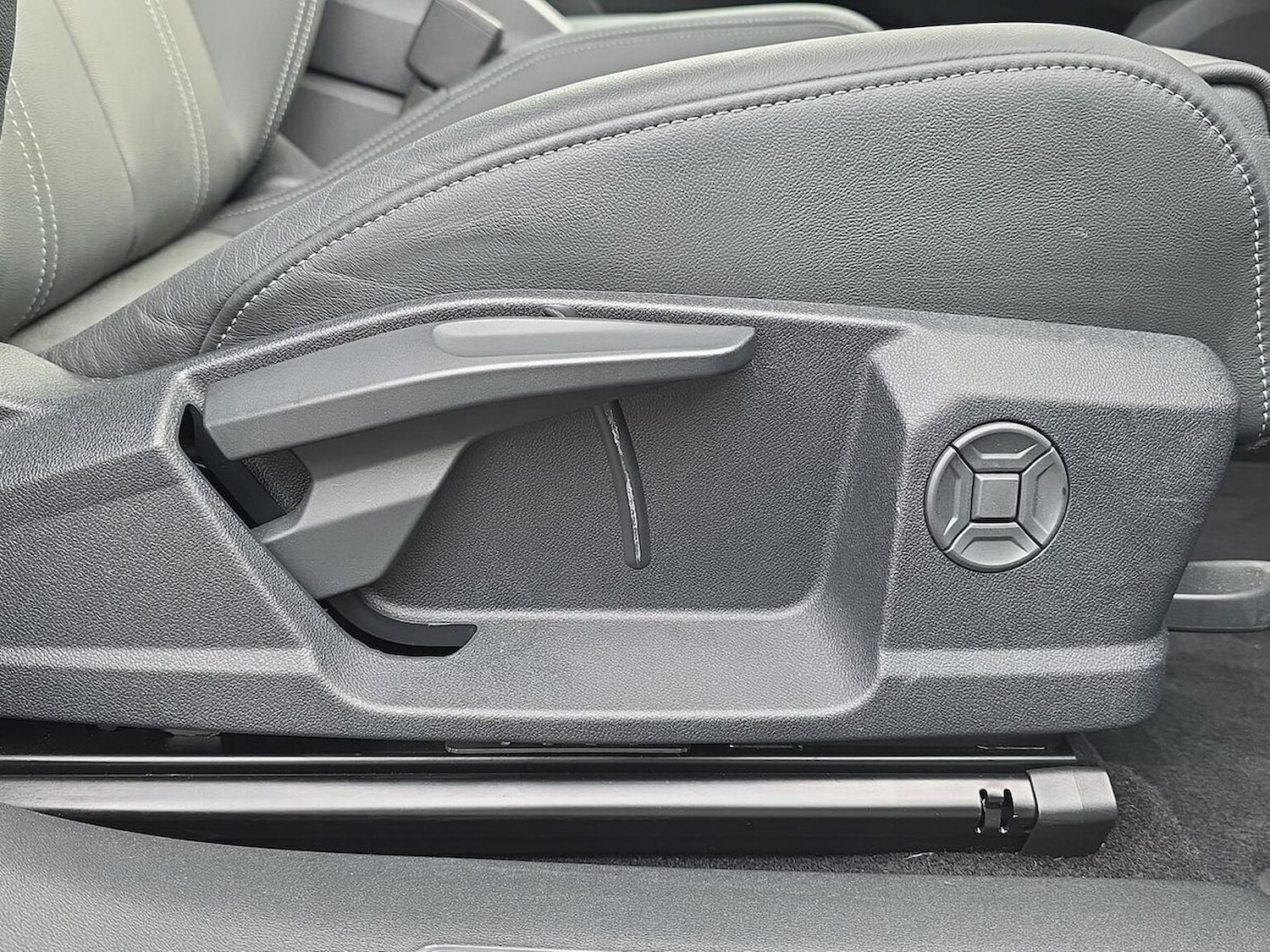 Used Audi Q4 e-tron 2025 for sale - 76492430: Photo 30