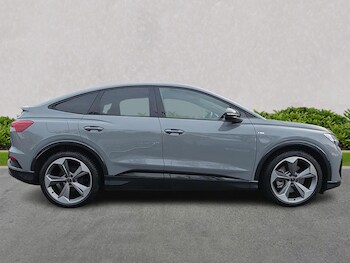 Used Audi Q4 e-tron 2025 for sale - 76492430: Photo