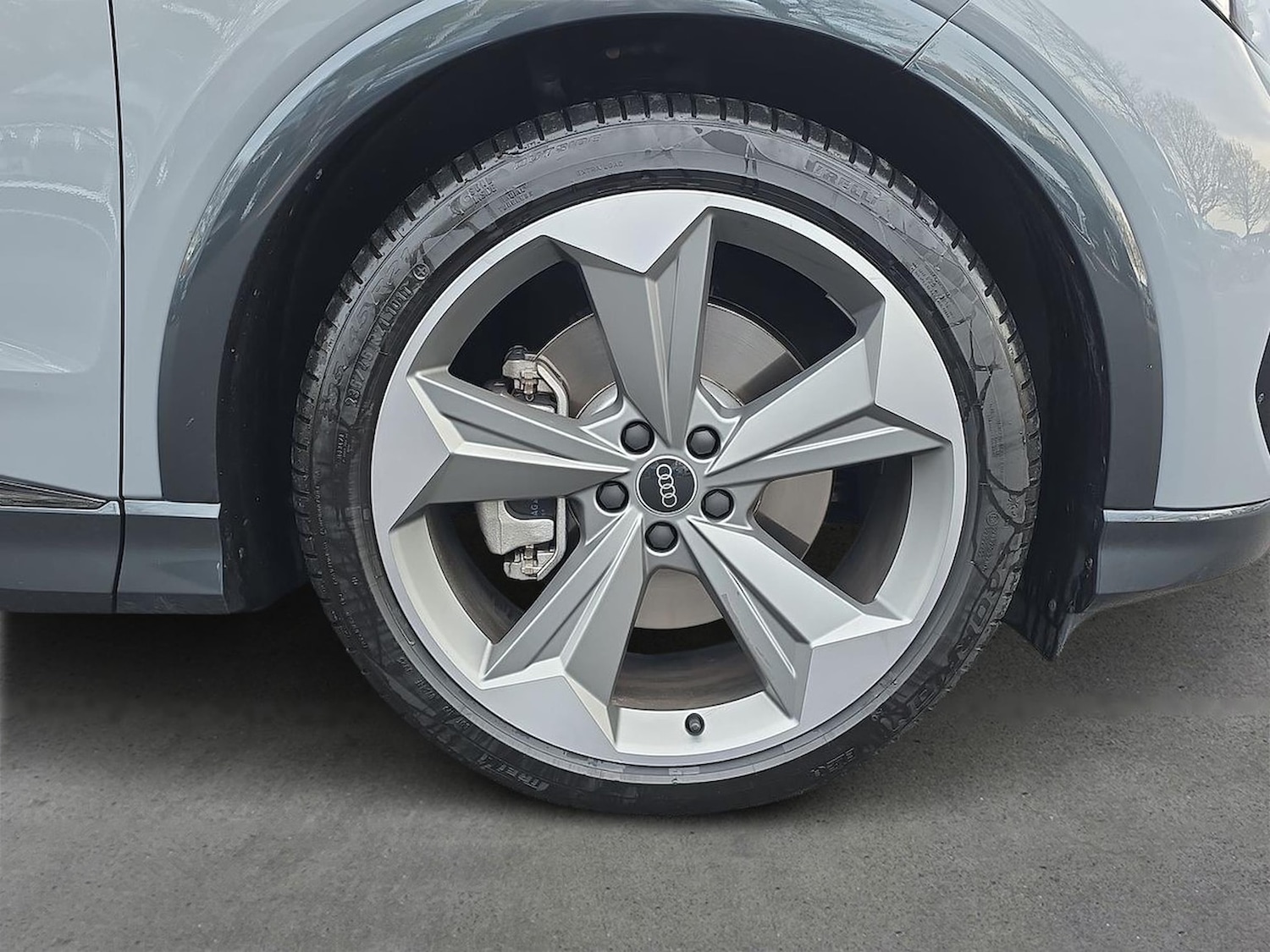 Used Audi Q4 e-tron 2025 for sale - 76492430: Photo 6