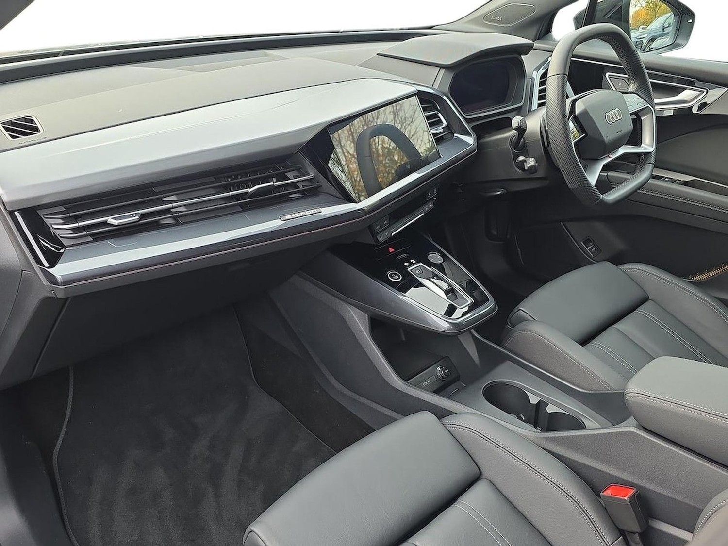 Used Audi Q4 e-tron 2025 for sale - 76492430: Photo 7