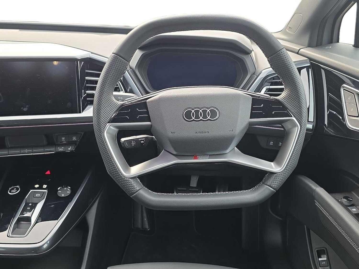 Used Audi Q4 e-tron 2025 for sale - 76492430: Photo 9