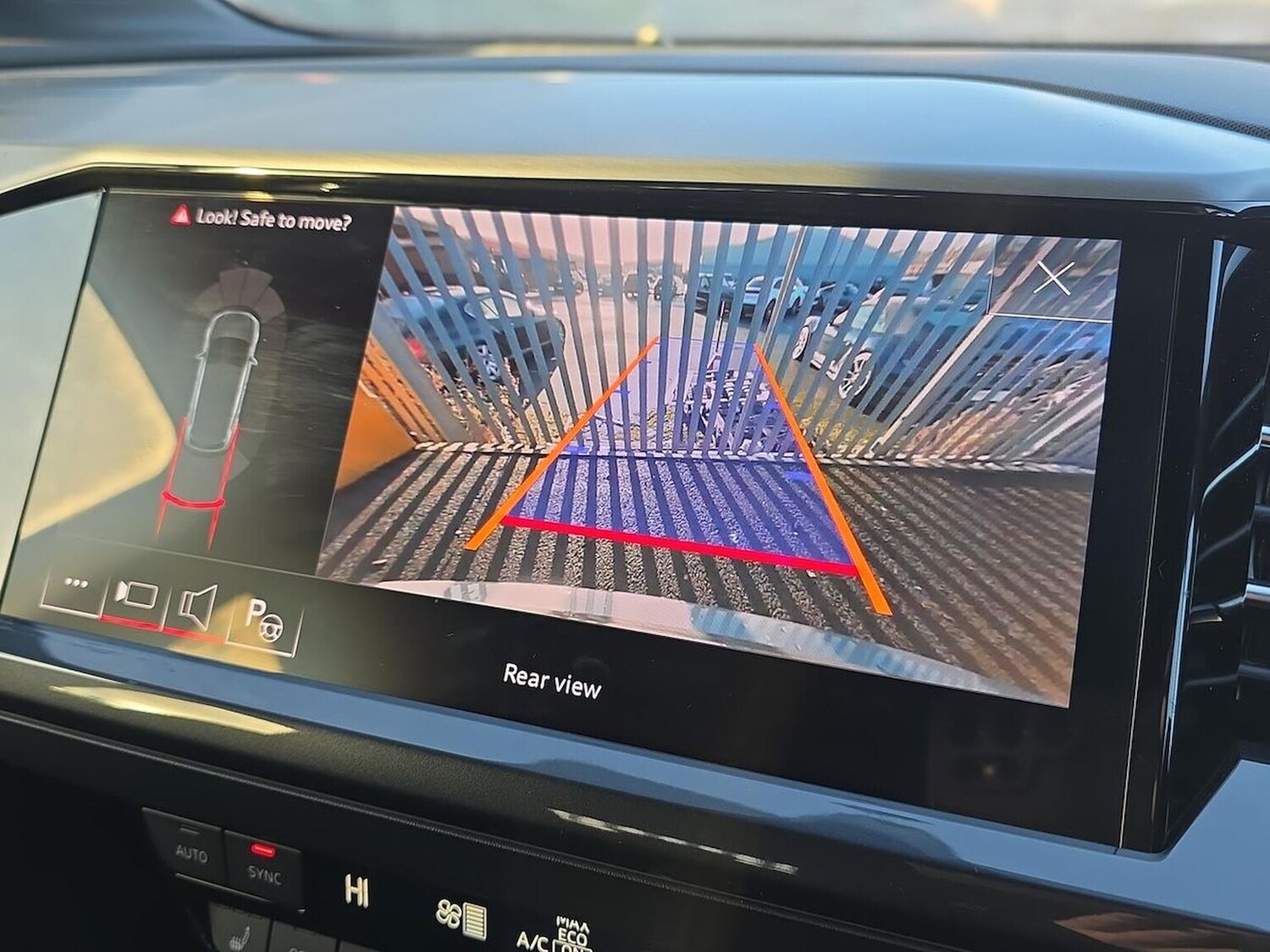 Used Audi Q4 e-tron 2022 for sale - 77639255: Photo 23