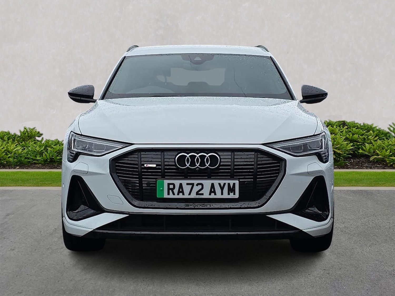 Used Audi e-tron 2023 for sale - 77492326: Photo 5