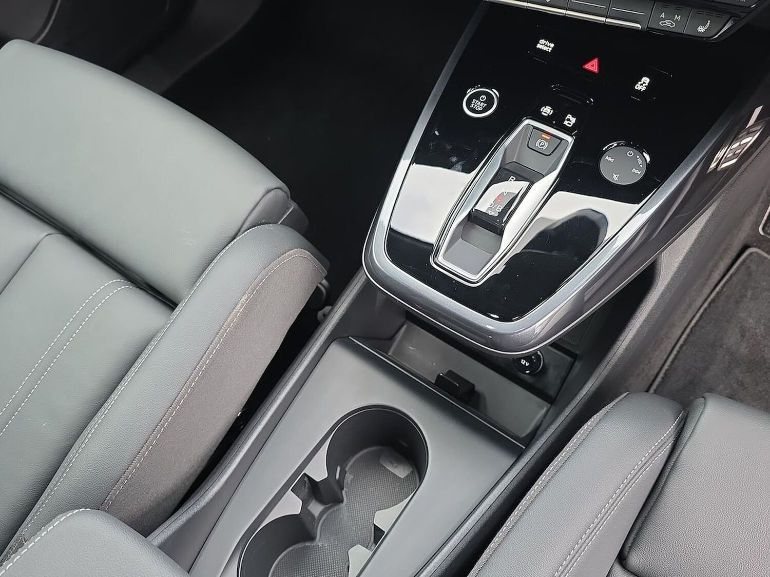 Used Audi Q4 e-tron 2025 for sale - 78192590: Photo 15