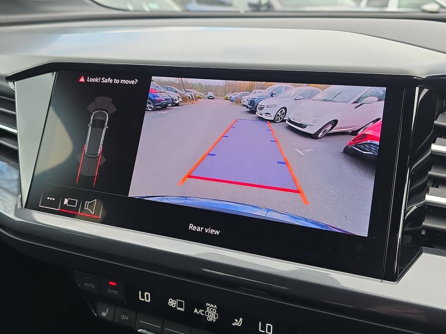 Used Audi Q4 e-tron 2025 for sale - 78192590: Photo 25