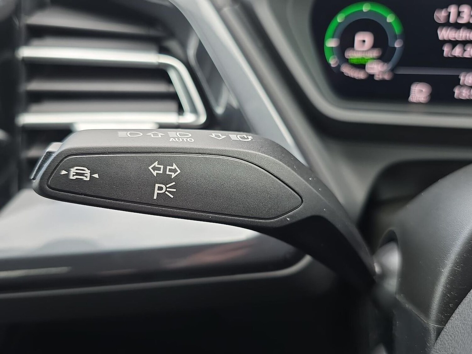 Used Audi Q4 e-tron 2025 for sale - 78192590: Photo 31