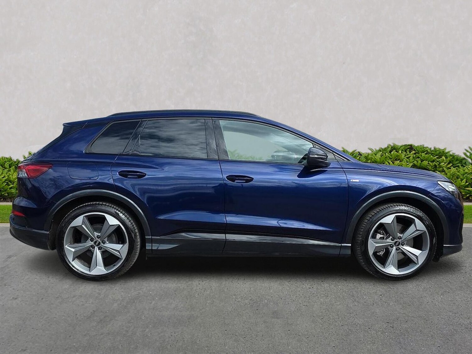 Used Audi Q4 e-tron 2025 for sale - 78192590: Photo 5