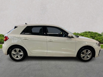 Used Audi A1 2022 for sale - 76477302: Photo