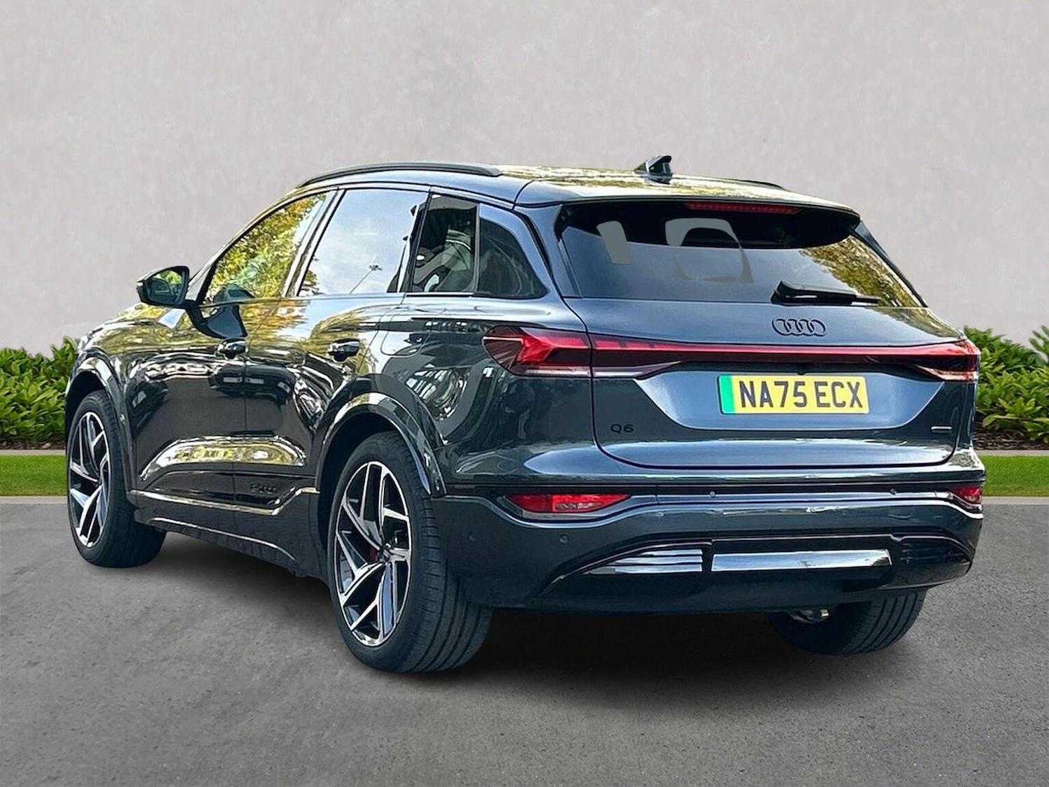 Used Audi Q6 e-tron 2025 for sale - 77629398: Photo 2