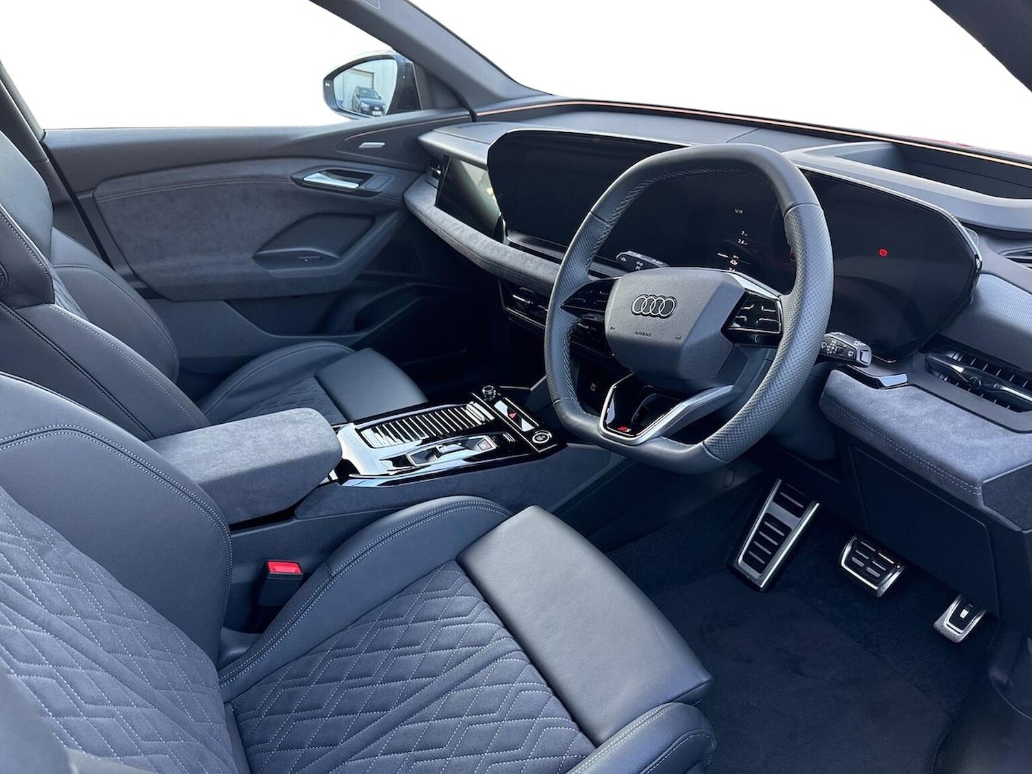 Used Audi Q6 e-tron 2025 for sale - 76165077: Photo 15