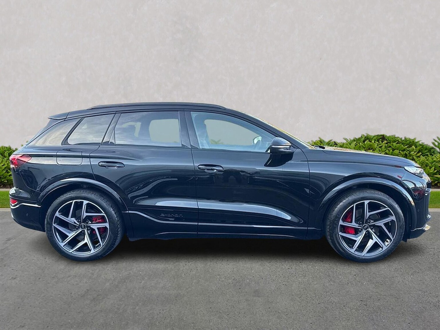 Used Audi Q6 e-tron 2025 for sale - 76165077: Photo 3