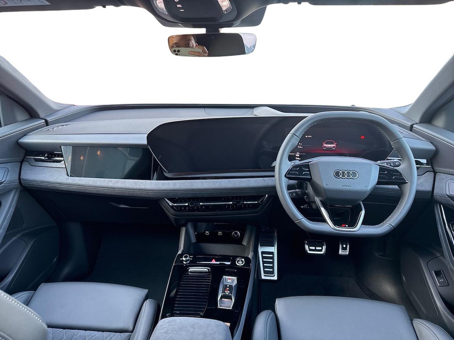 Used Audi Q6 e-tron 2025 for sale - 76165077: Photo 8