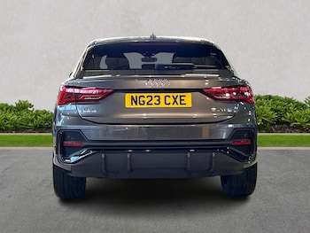 Used Audi Q3 2023 for sale - 78373657: Photo