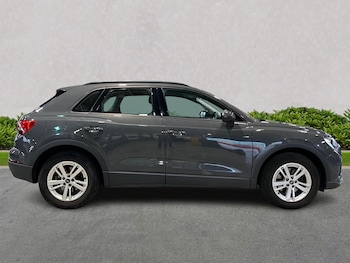 Used Audi Q3 2023 for sale - 76159571: Photo