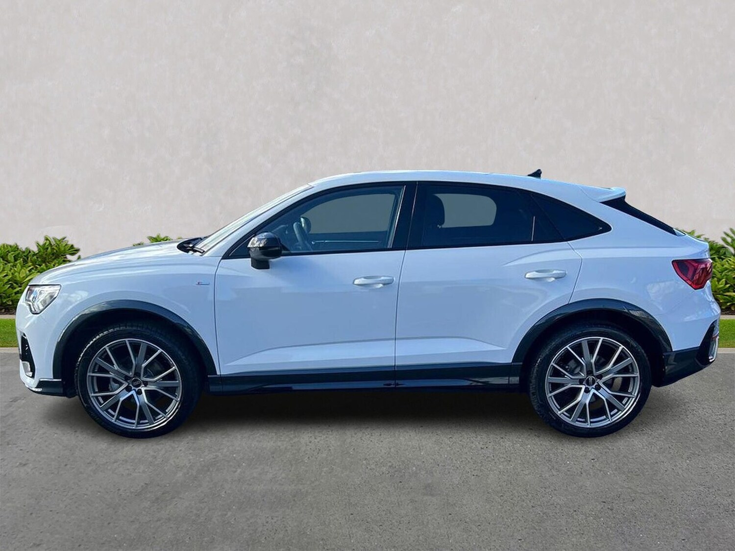 Used Audi Q3 2024 for sale - 76065603: Photo 19