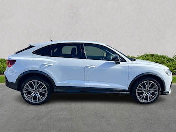Used Audi Q3 2024 for sale - 76065603: Photo 3