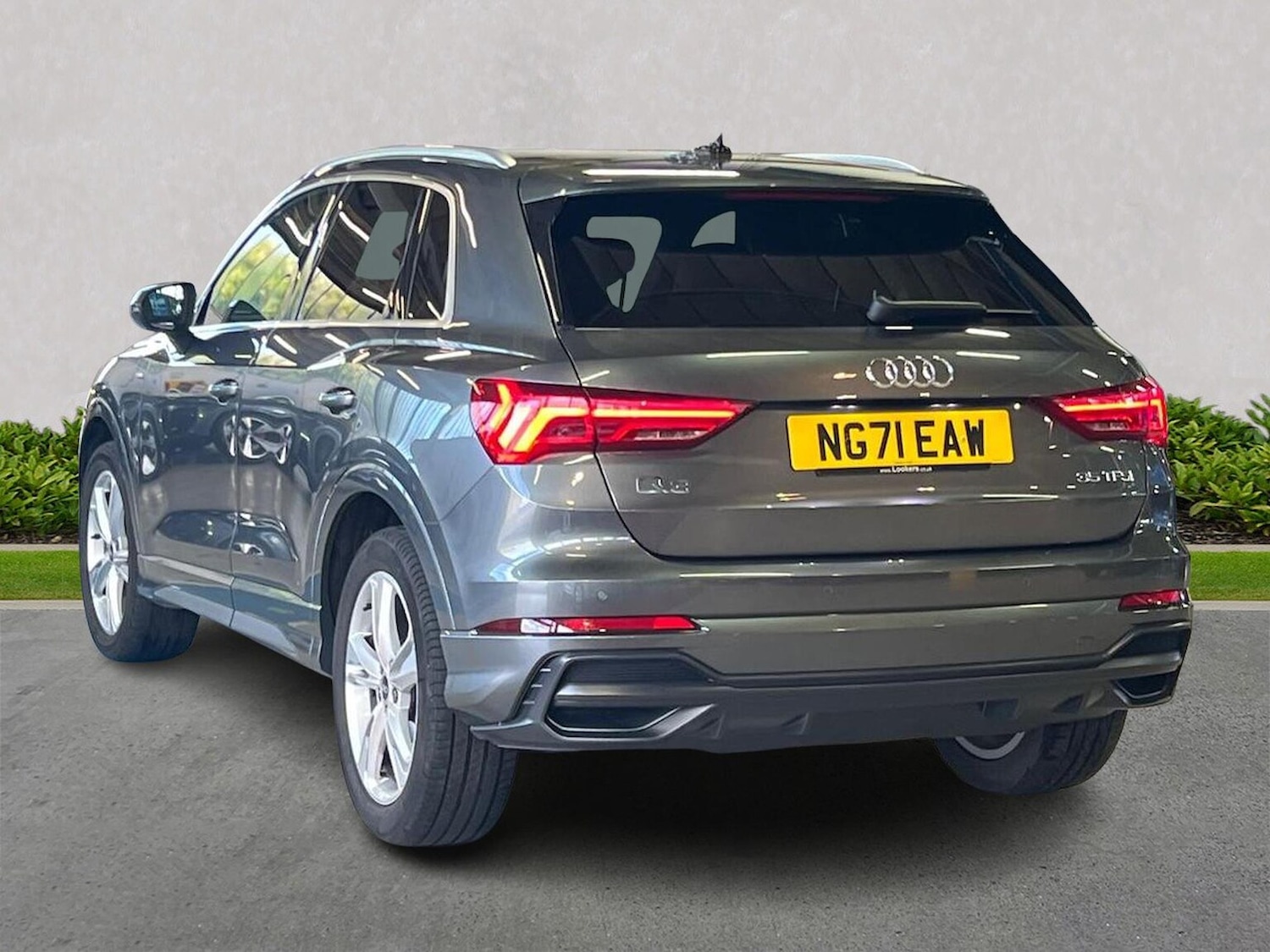 Used Audi Q3 2021 for sale - 76030496: Photo 2