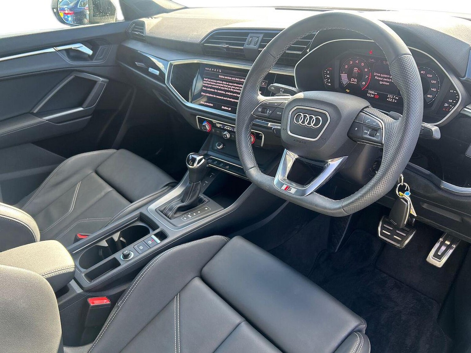 Used Audi Q3 2025 for sale - 75994947: Photo 15