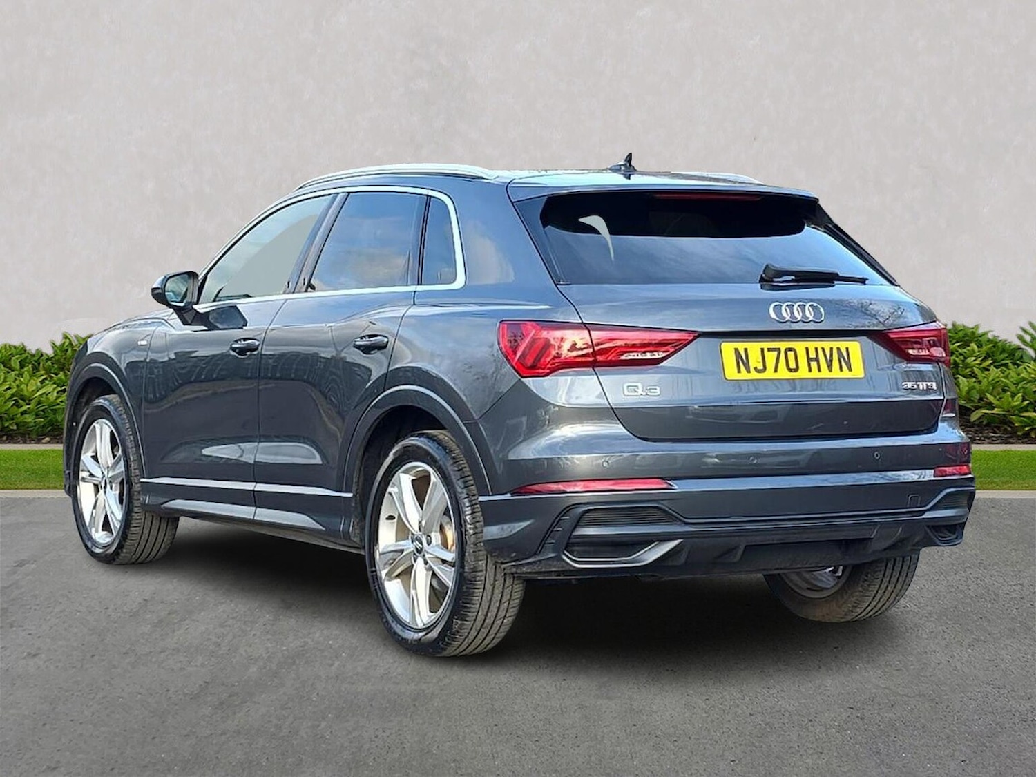 Used Audi Q3 2020 for sale - 78121856: Photo 2