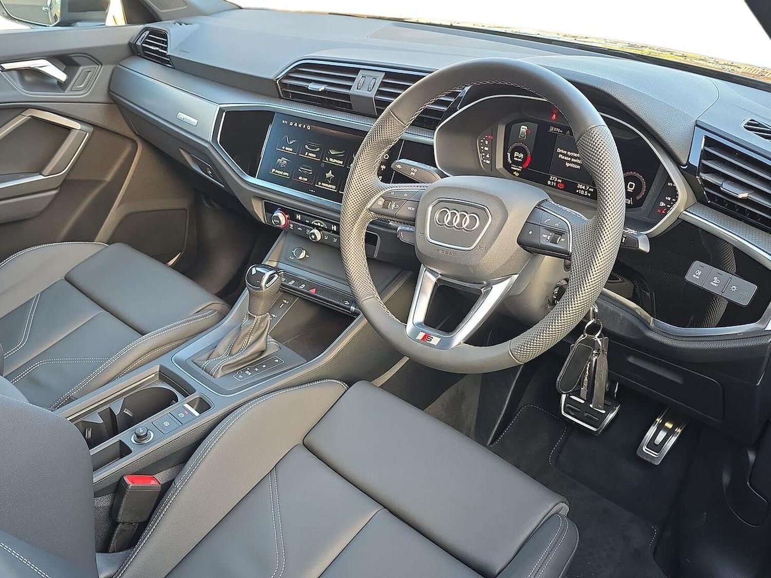 Used Audi Q3 2025 for sale - 76402390: Photo 15