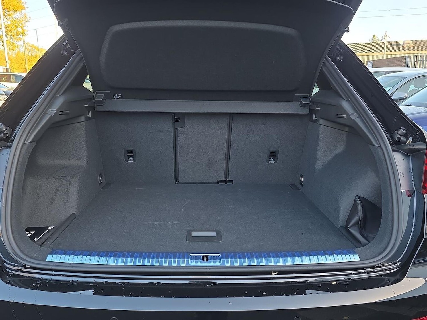 Used Audi Q3 2025 for sale - 76402390: Photo 17