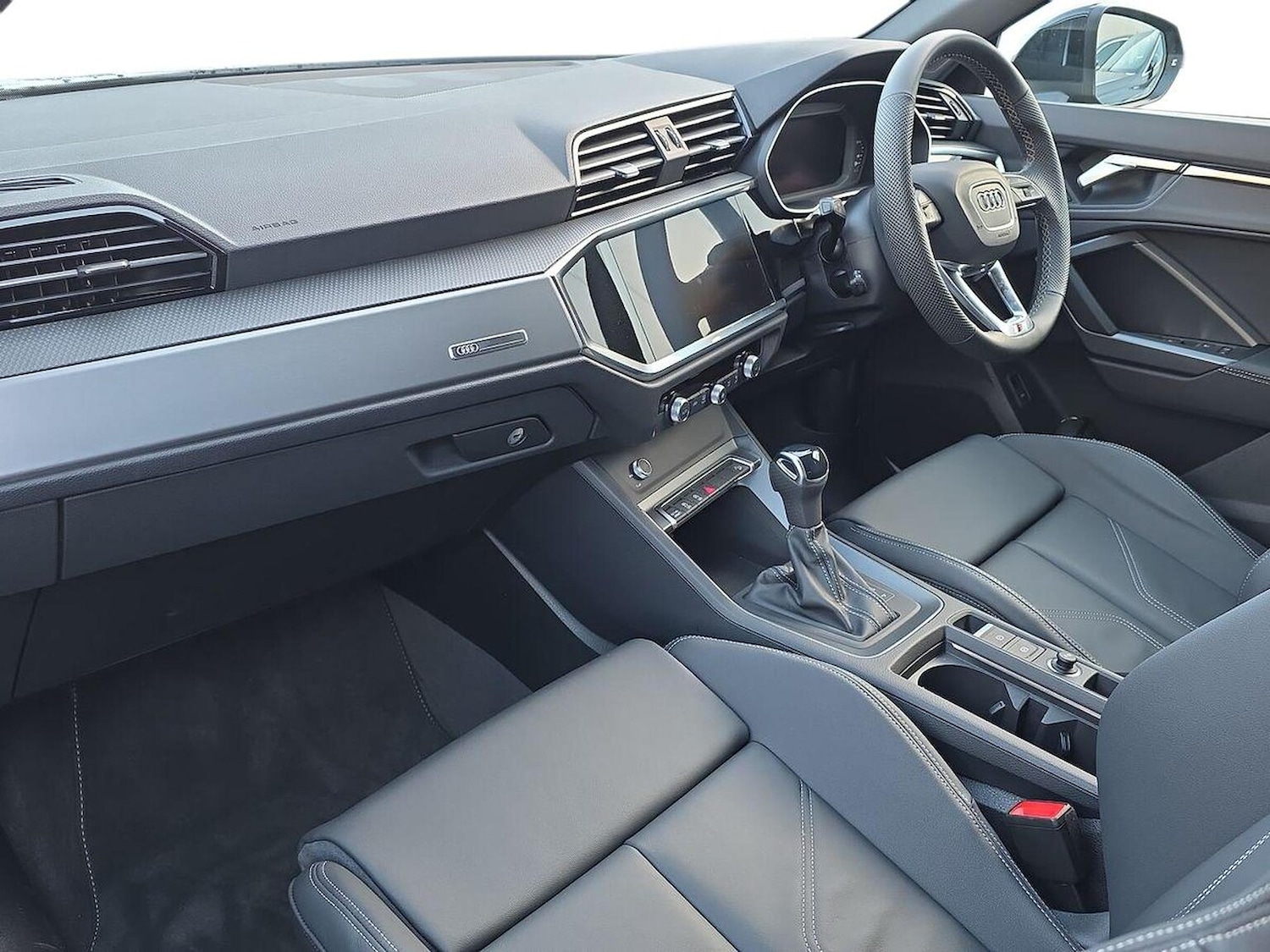 Used Audi Q3 2025 for sale - 76402390: Photo 7