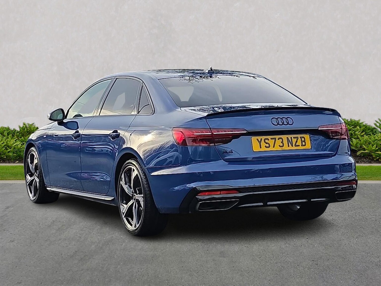 Used Audi A4 2023 for sale - 76555485: Photo 2