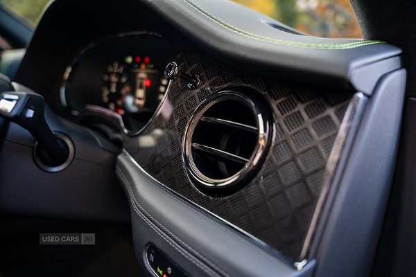 Used Bentley Bentayga 2025 for sale - 76522942: Photo 65