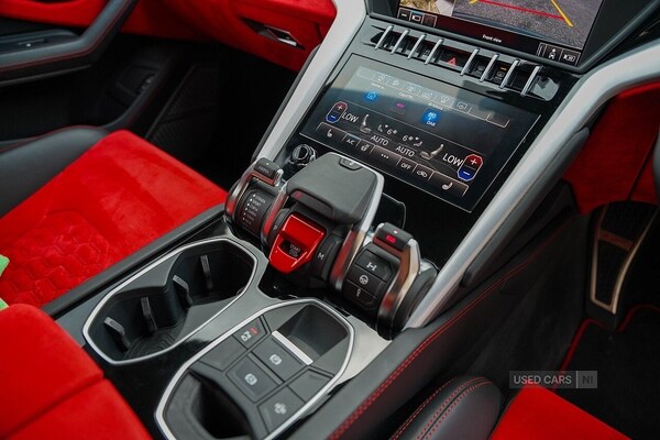 Used Lamborghini Urus 2019 for sale - 74966329: Photo 50