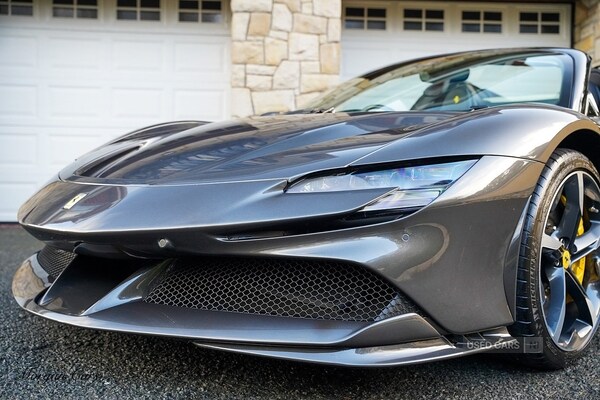 Used Ferrari SF90 Spider 2022 for sale - 77017388: Photo 43